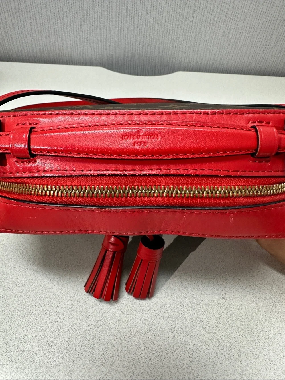 Authentic Louis Vuitton LV Saintonge Monogram Crossbody Handbag - Incl Dustbag